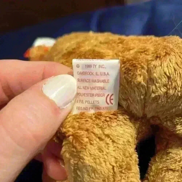 1999 Fuzz the bear, Ty beanie baby, with errors - Picture 6 of 7